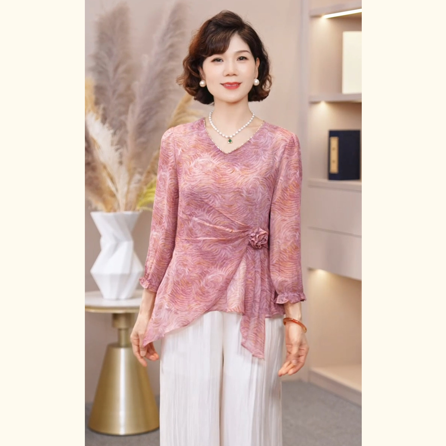 13519241.2026夏季新款气质妈妈装减龄衬衫时尚T恤宽松显瘦小衫上衣