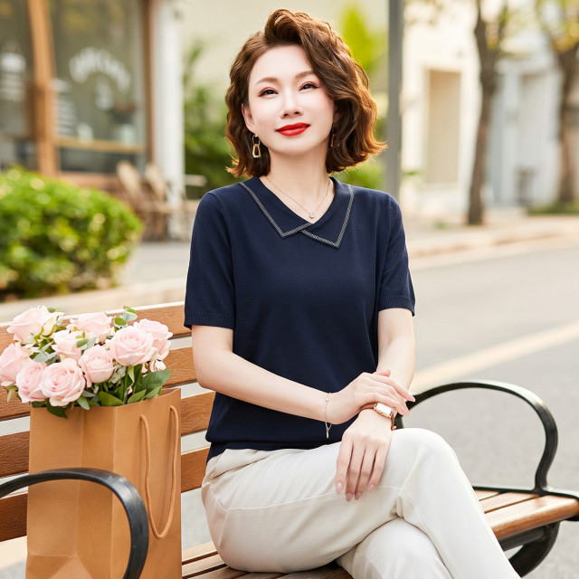 13519248.中年女士夏季薄款针织衫时尚短袖翻领上衣中老年妈妈时尚夏装