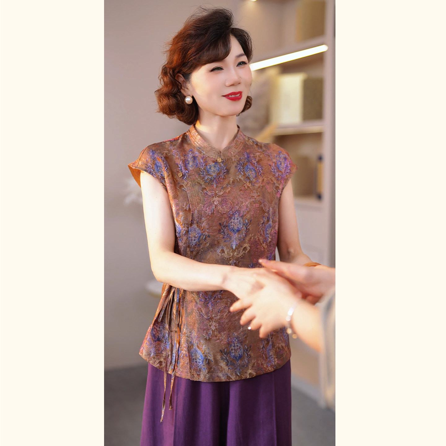 13519253.年轻妈妈夏装国风衣服气质时尚新款洋气中老年女装新中式套装