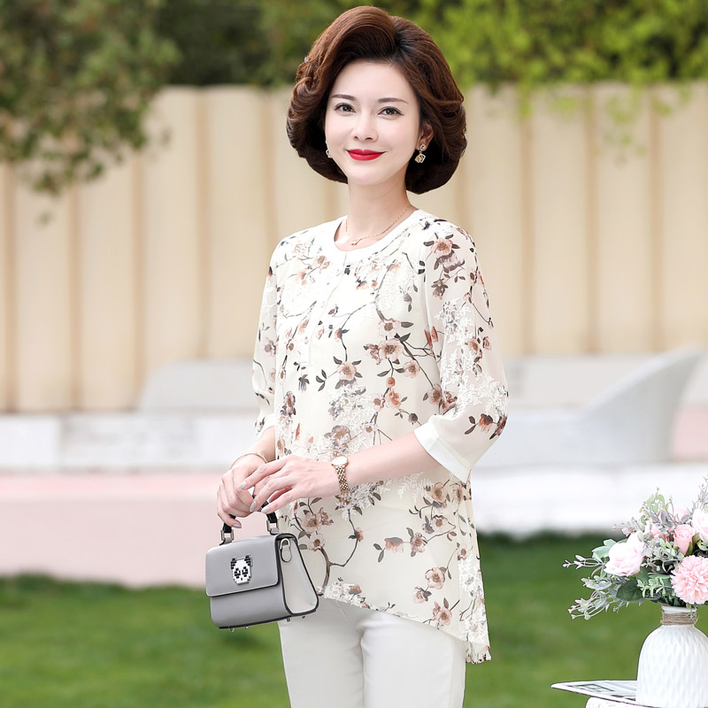 13522951.妈妈装夏季重工刺绣薄款中袖T恤