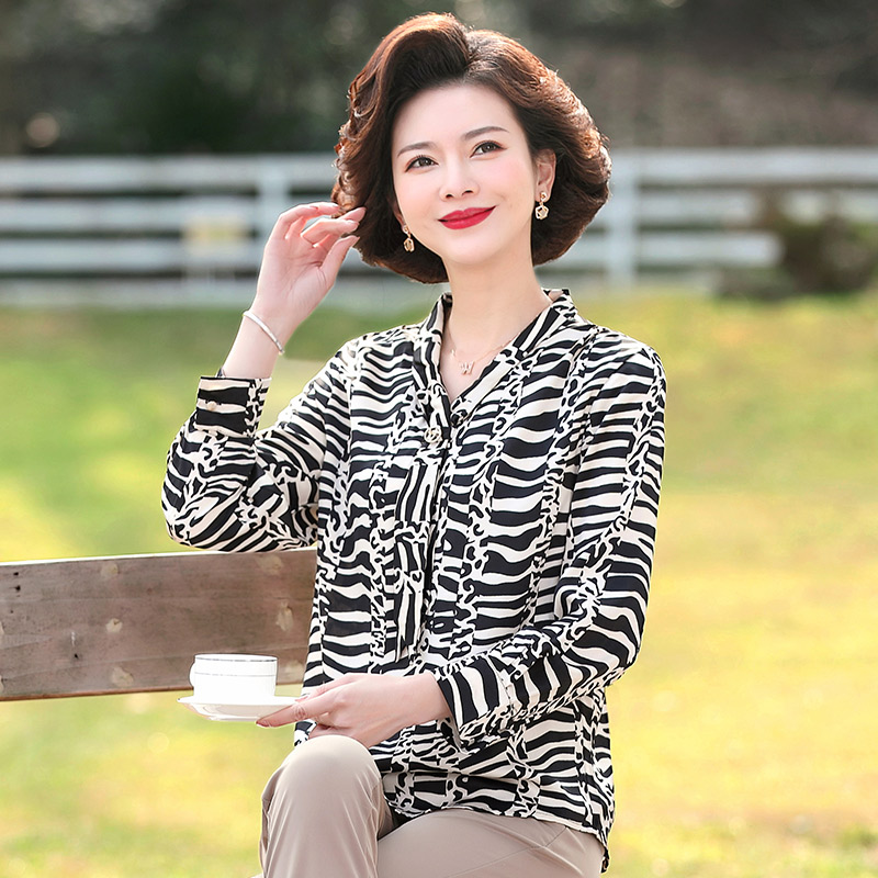 13522979.妈妈装夏季撞色洋气长袖T恤衫