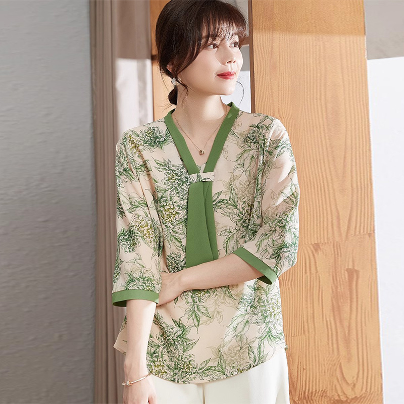13522983.妈妈装夏季V领系带