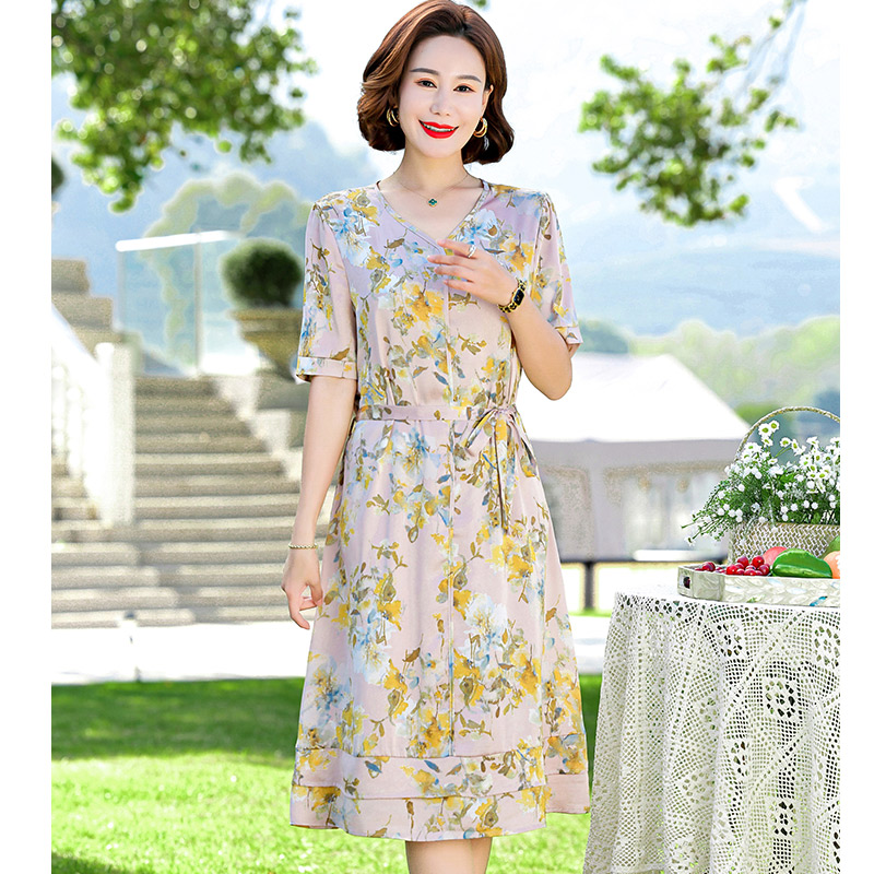 13523375.妈妈装夏季V领花色收腰显瘦洋气连衣裙2335