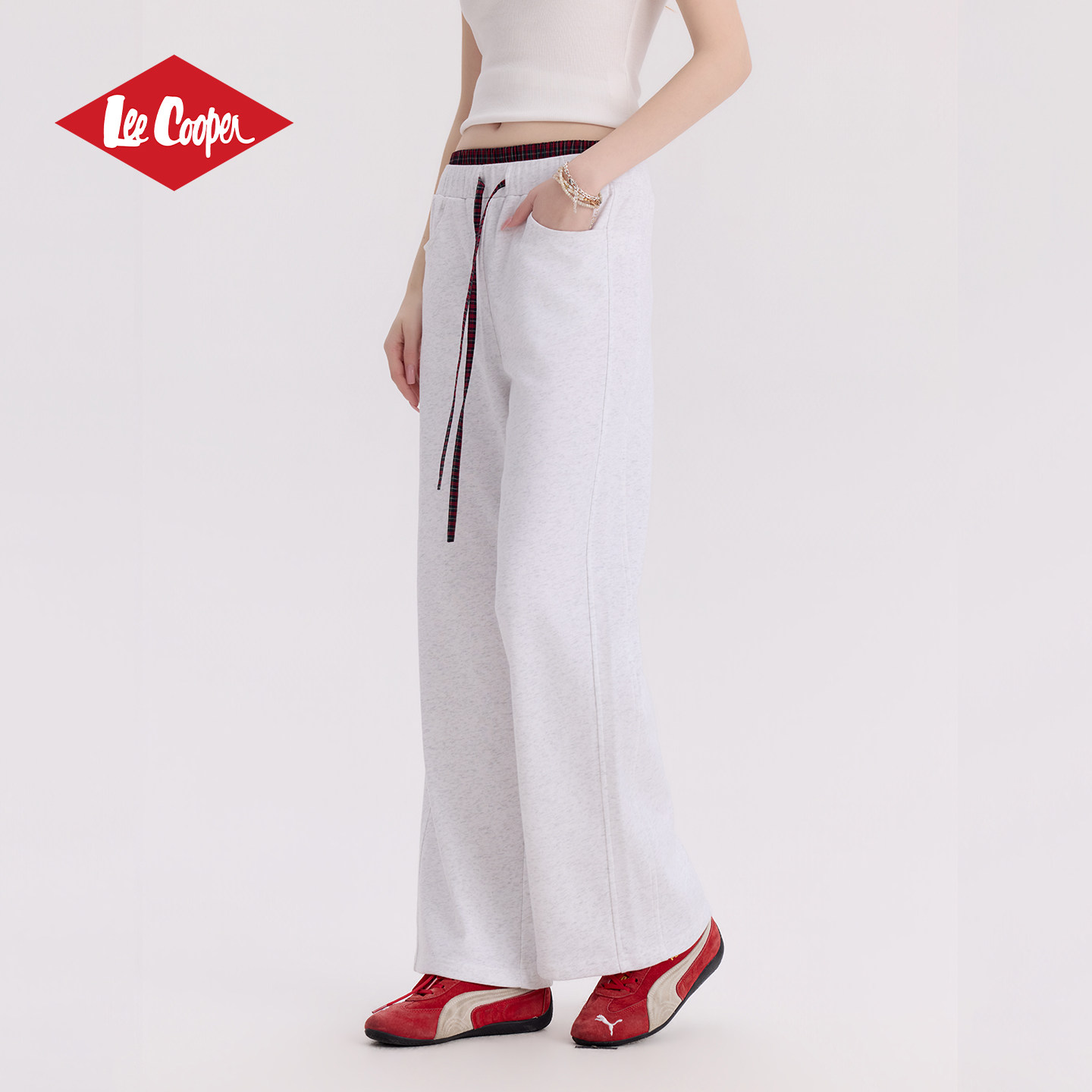 13531229.Lee Cooper2026夏季新款卫裤女生休闲运动裤显瘦显腿长百搭女长裤
