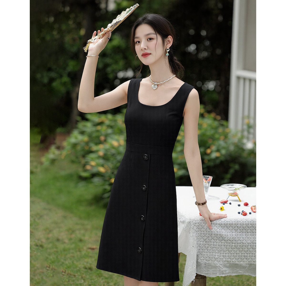 13530741.瑞品集团JEANS【赫本回眸】夏季商务通勤圆领无袖高腰修身气质A字连衣裙女短款