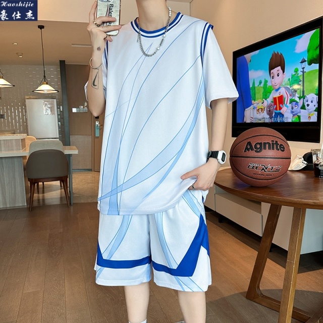 13533848.《休闲时尚》夏季假两件篮球服短袖套装男青少年速干比赛运动服