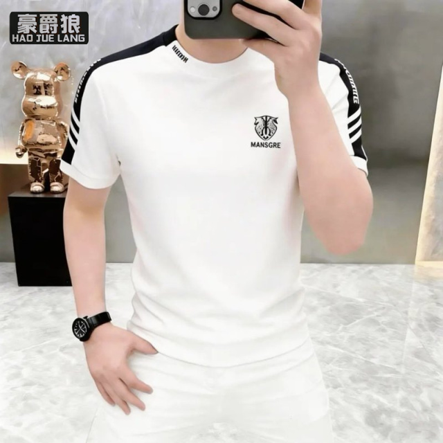 13534308.夏季新品轻奢圆领战马标黑白撞色男士短袖T恤休闲个性设计感上衣