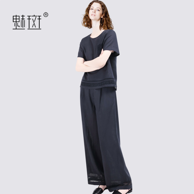13531884.魅斑镂空蕾丝圆领短袖阔腿裤套装天丝亚麻两件