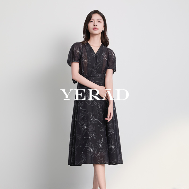 13536374.【娅丽达】雪纺垂顺收腰V领长裙连衣裙