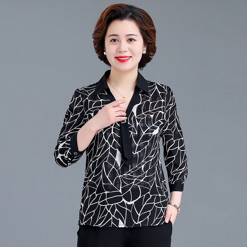 13539599.年轻妈妈装翻领洋气T恤