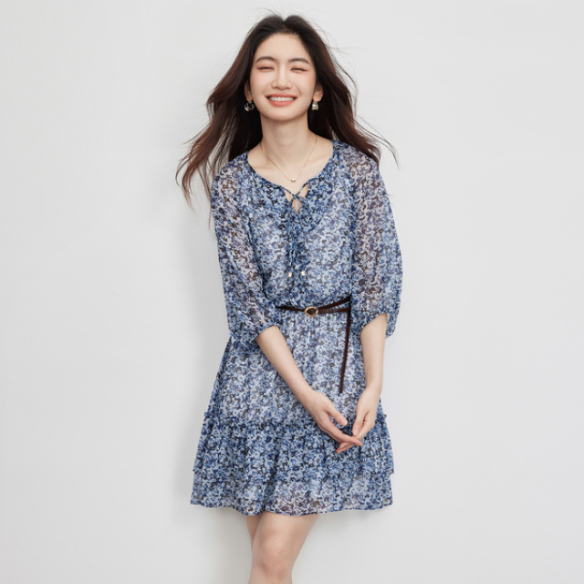 13588251.曼贝高端独特漂亮连衣裙短袖夏季新款女装荷叶边拼接碎花雪纺裙子