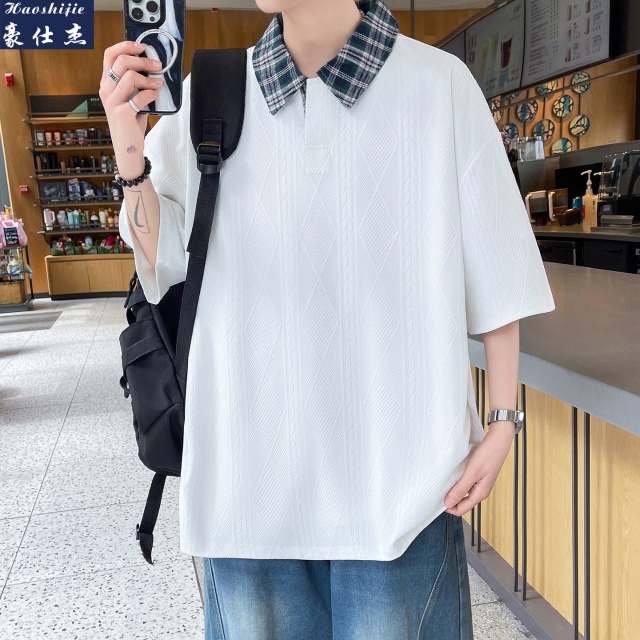 13589060.《休闲简约》夏季新款延续格子翻领短袖男青年半袖T恤