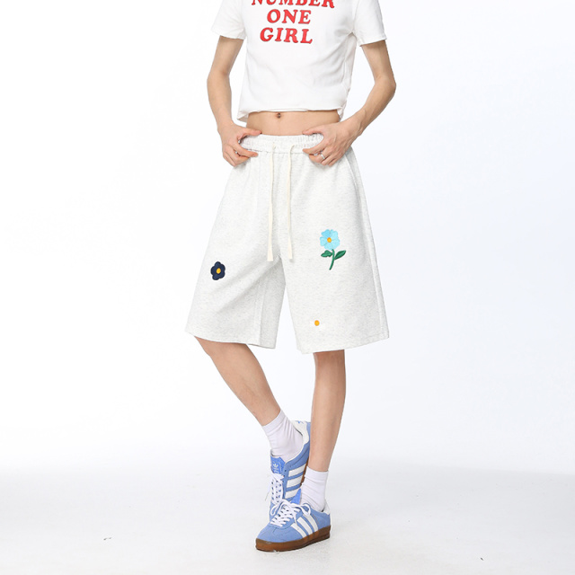 13589068.美式小花刺绣休闲短裤男女夏季宽松直筒卫裤潮牌运动五分裤