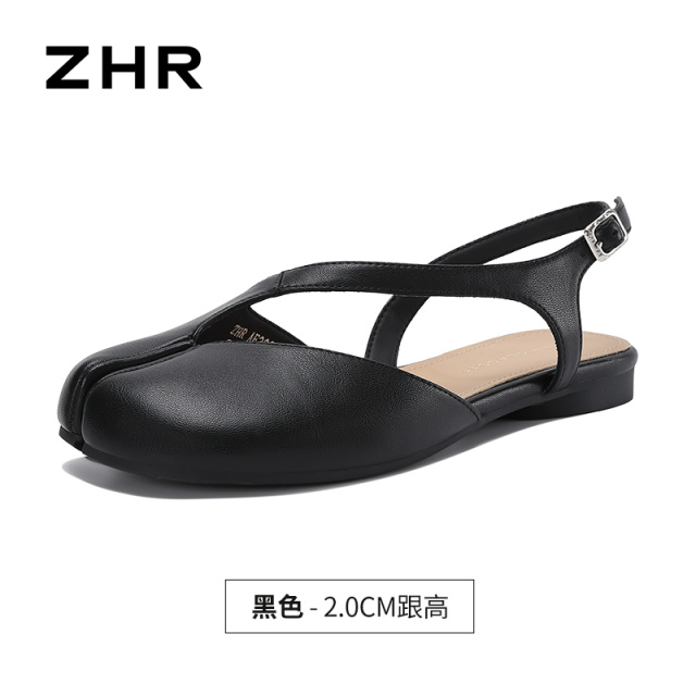 13676756.【ZHR则则】后空凉鞋圆头搭扣平底女鞋[PU]