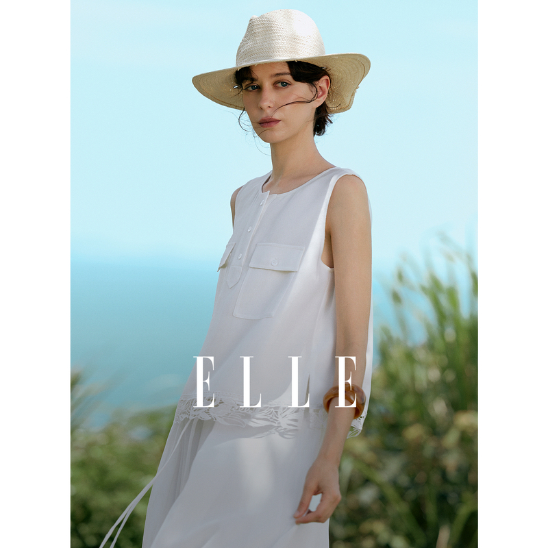 13597734.ELLE工装风半开扣无袖衫都市休闲风遮肉A字型上衣