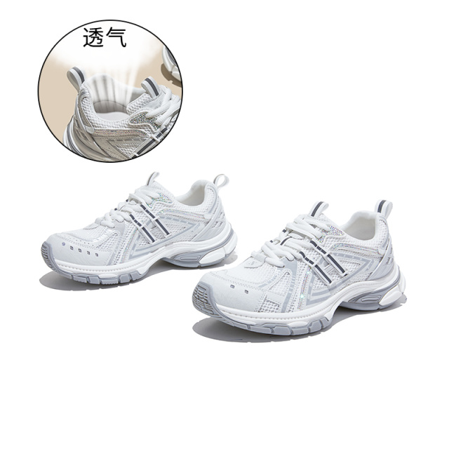 13600826.墨斯本吸膜底真皮垫水钻老爹鞋女新款简约时尚透气轻便运动百搭休闲女鞋12807