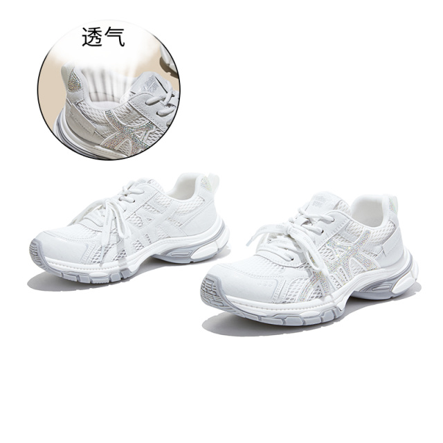 13600824.墨斯本吸膜底真皮垫水钻老爹鞋女新款简约时尚透气轻便运动百搭休闲女鞋12806