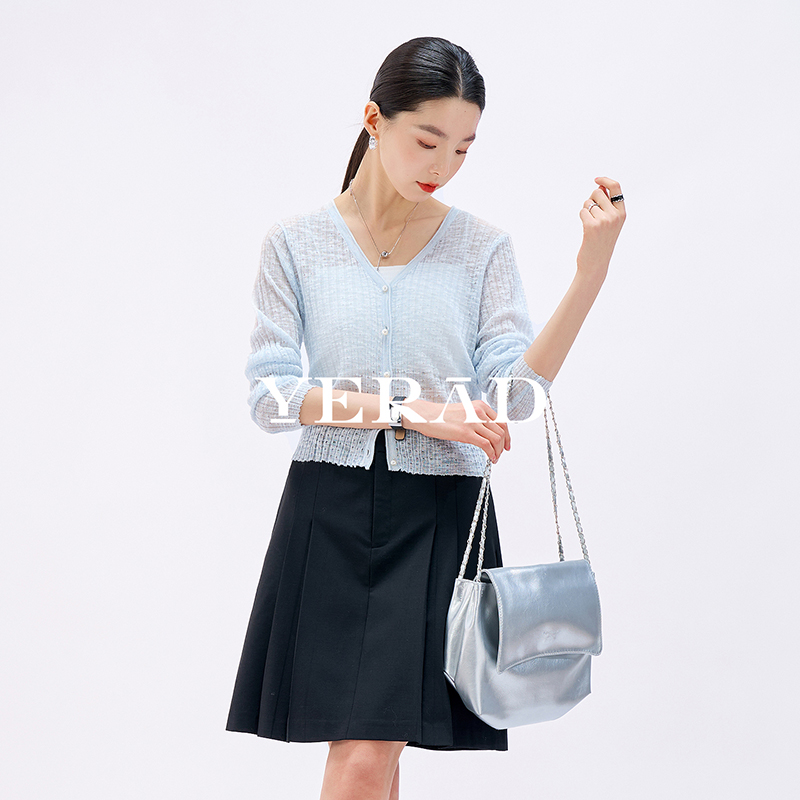 13599045.【娅丽达】高级感羊毛混纺半截裙简约百搭捏褶A字裙女半裙
