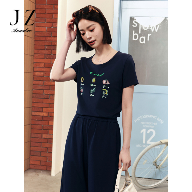 13603364.商场同款JZ玖姿活力趣味夜空蓝修身T恤女装夏季新款JZEX83316