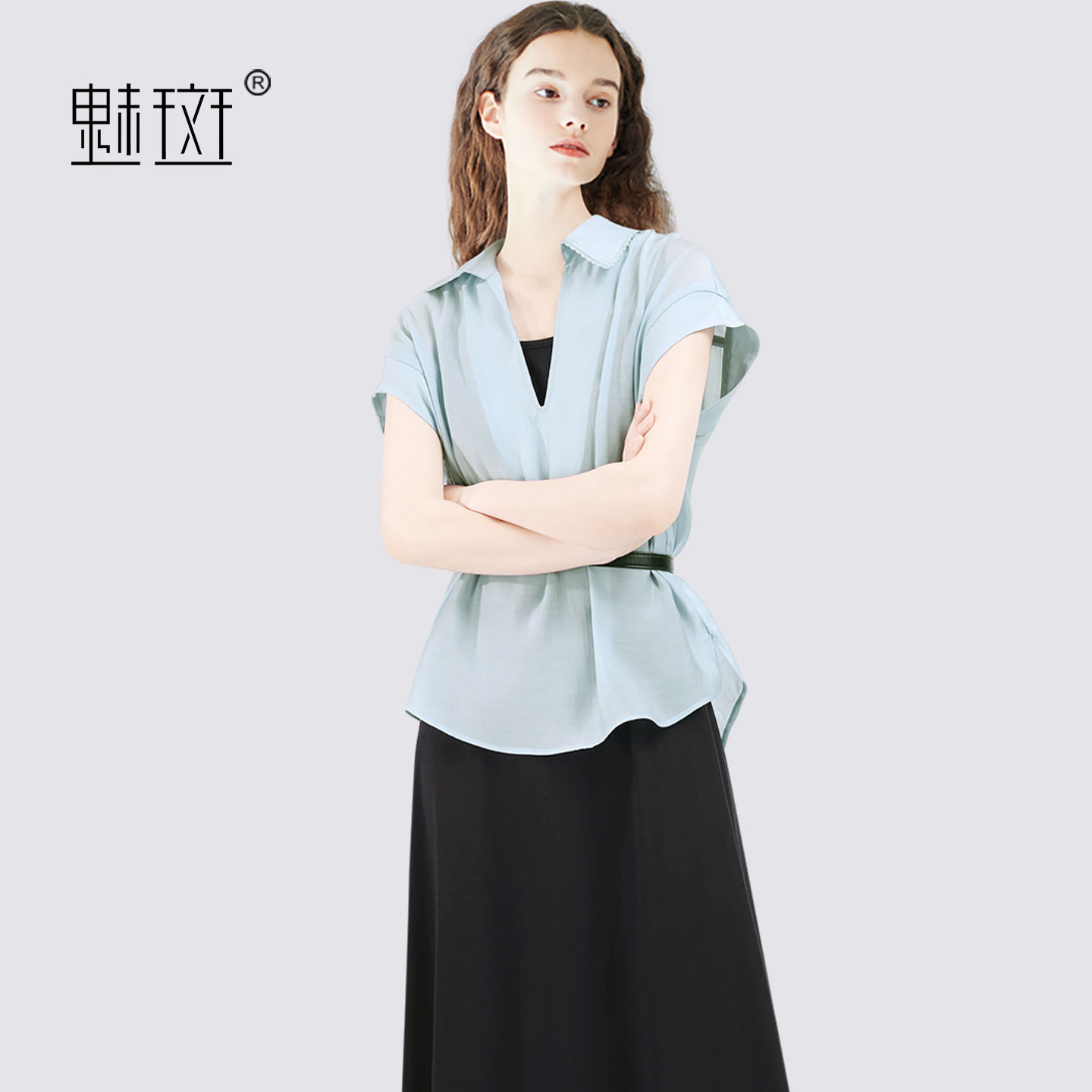 13603184.魅斑吊带裙天丝短袖衬衫两件套套装裙