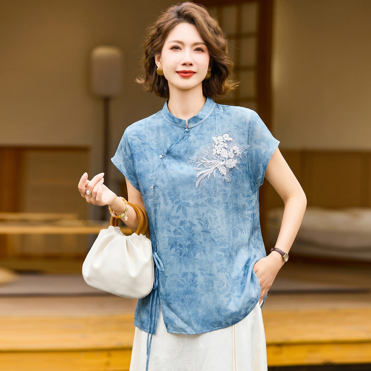 13622259.中老年妈妈时尚国风T恤夏季薄款短袖上衣中年女士气质夏装
