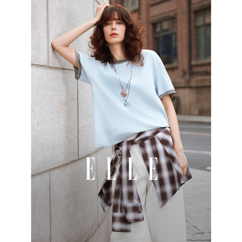 13619788.ELLE撞色罗纹卷边T恤女都市休闲风项链印花高棉短袖