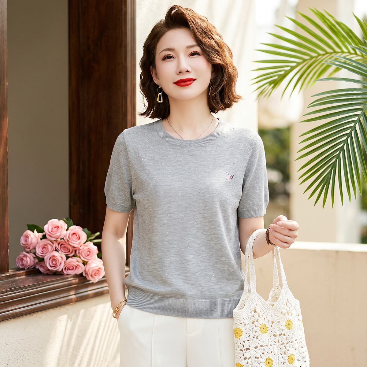 13622252.妈妈装夏季针织衫圆领套头百搭春夏中老年女式短袖减龄夏装上衣