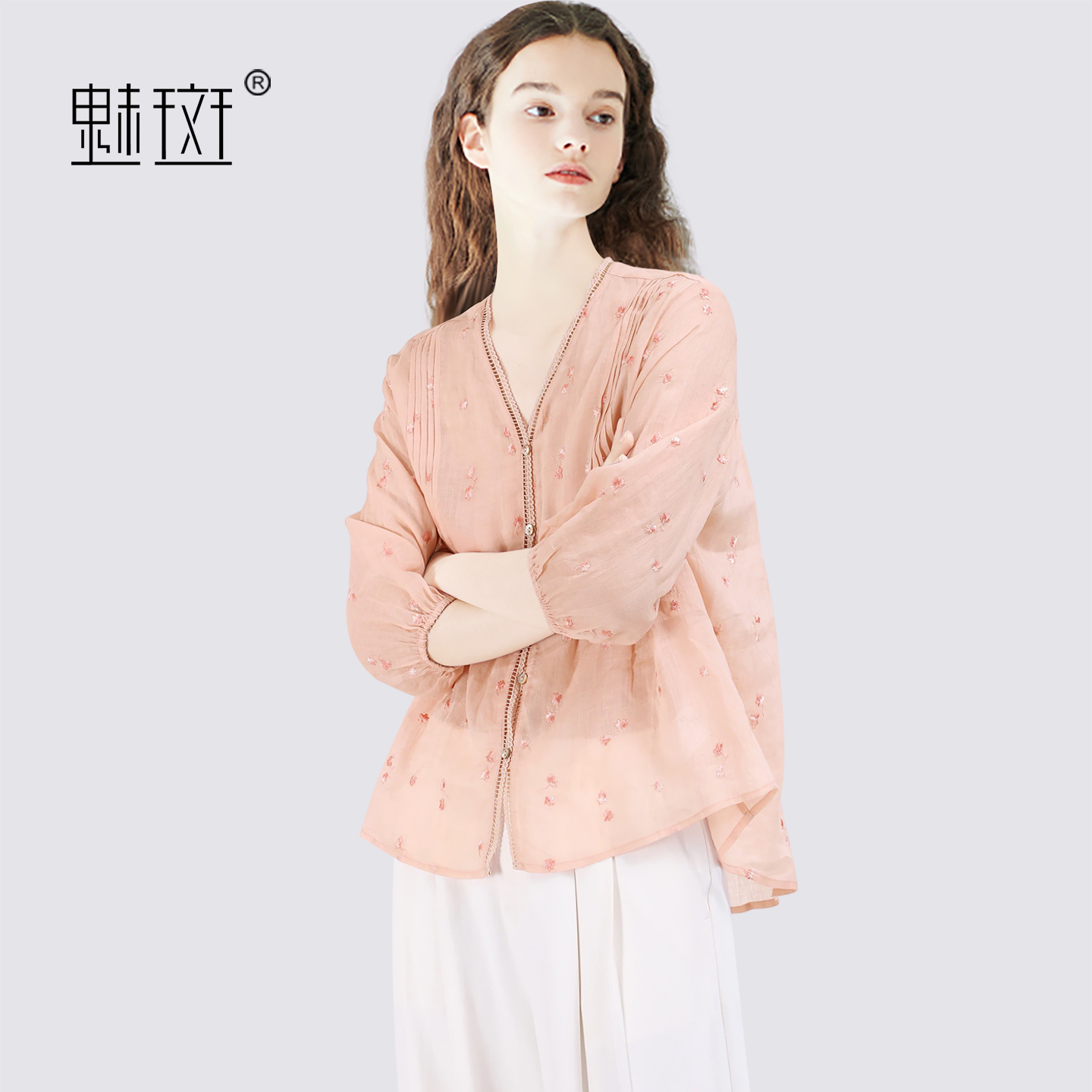 13630623.魅斑粉色V领衬衫衬衣