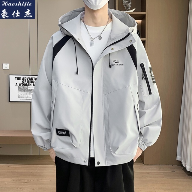 13631249.休闲时尚百搭高品质夹克春秋新款冲锋衣拼色连帽外套男