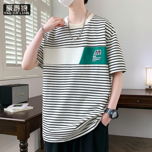 13633561.高档短袖T恤夏季男士新款时尚帅气圆领条纹半袖潮流休闲百搭上衣