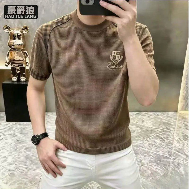 13633613.轻奢刺绣短袖T恤男士夏季潮流圆领格纹拼接高级感拼接休闲上衣服