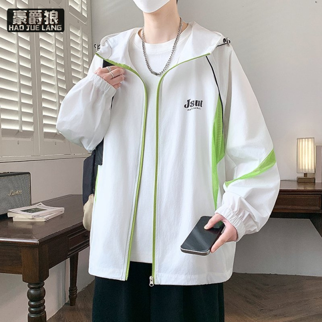 13654419.网眼拼接外套男夏季新款冰丝凉感连帽夹克男轻薄透气青少年皮肤衣