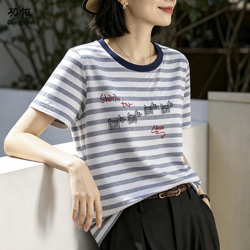 13654300.【功佑】圆领休闲时尚拼色条纹印花针织短袖