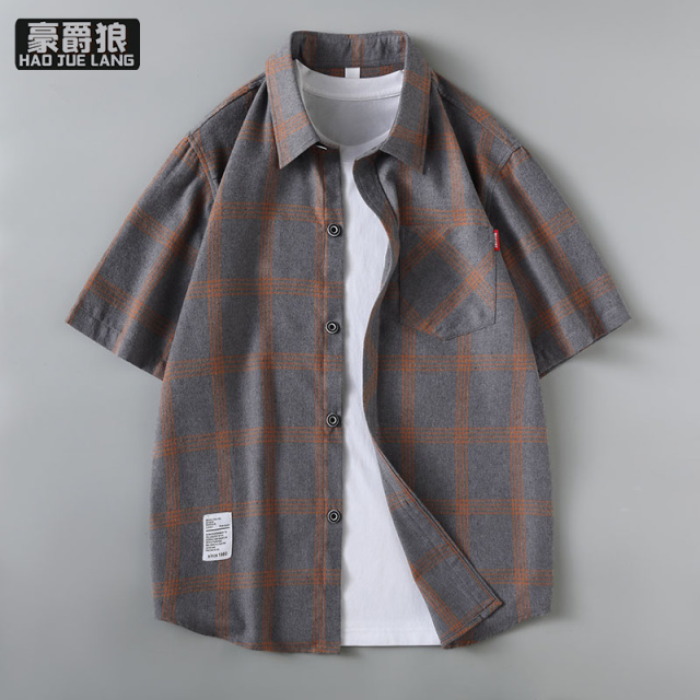 13654379.日系复古格子短袖衬衫男夏季潮牌宽松慵懒风五分袖衬衣外套青少年