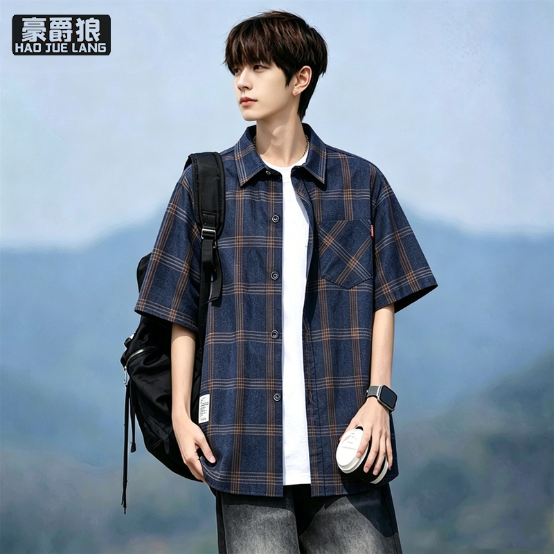 13654379.日系复古格子短袖衬衫男夏季潮牌宽松慵懒风五分袖衬衣外套青少年