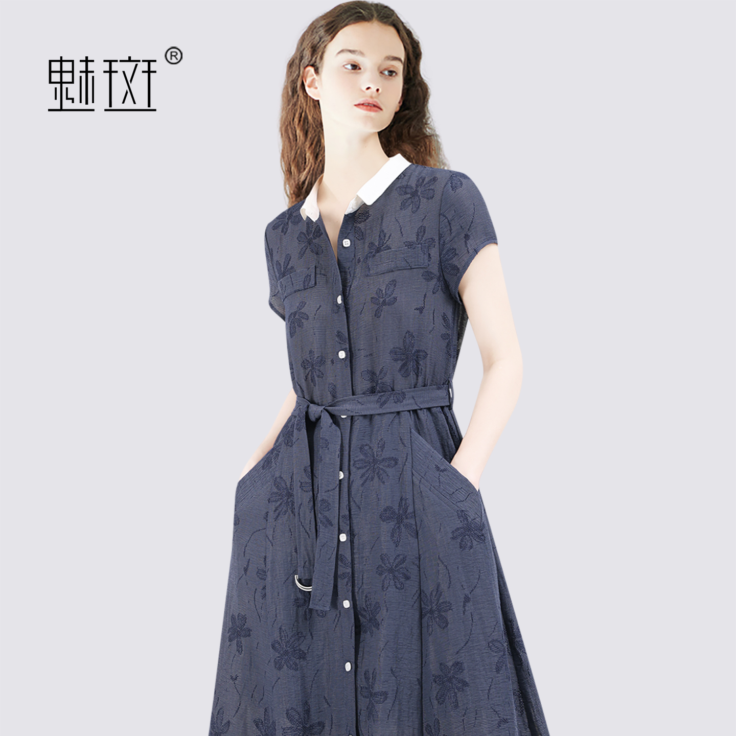 13655770.魅斑撞色翻领提花短袖连衣裙穿搭口袋衬衫裙