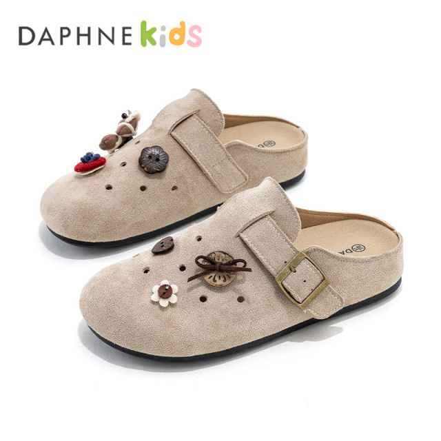 13655095.DAPHNE Kids达芙妮童鞋勃肯鞋新款一脚蹬包头洞洞鞋时尚外穿半拖