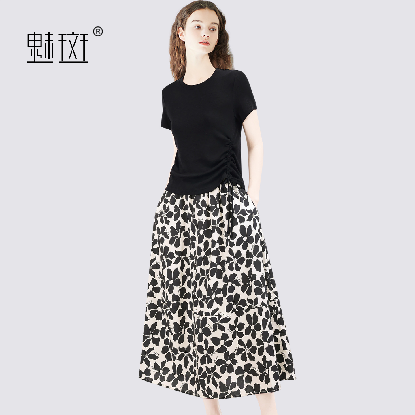13655758.魅斑棉莫代尔抽绳短袖印花半身裙套装