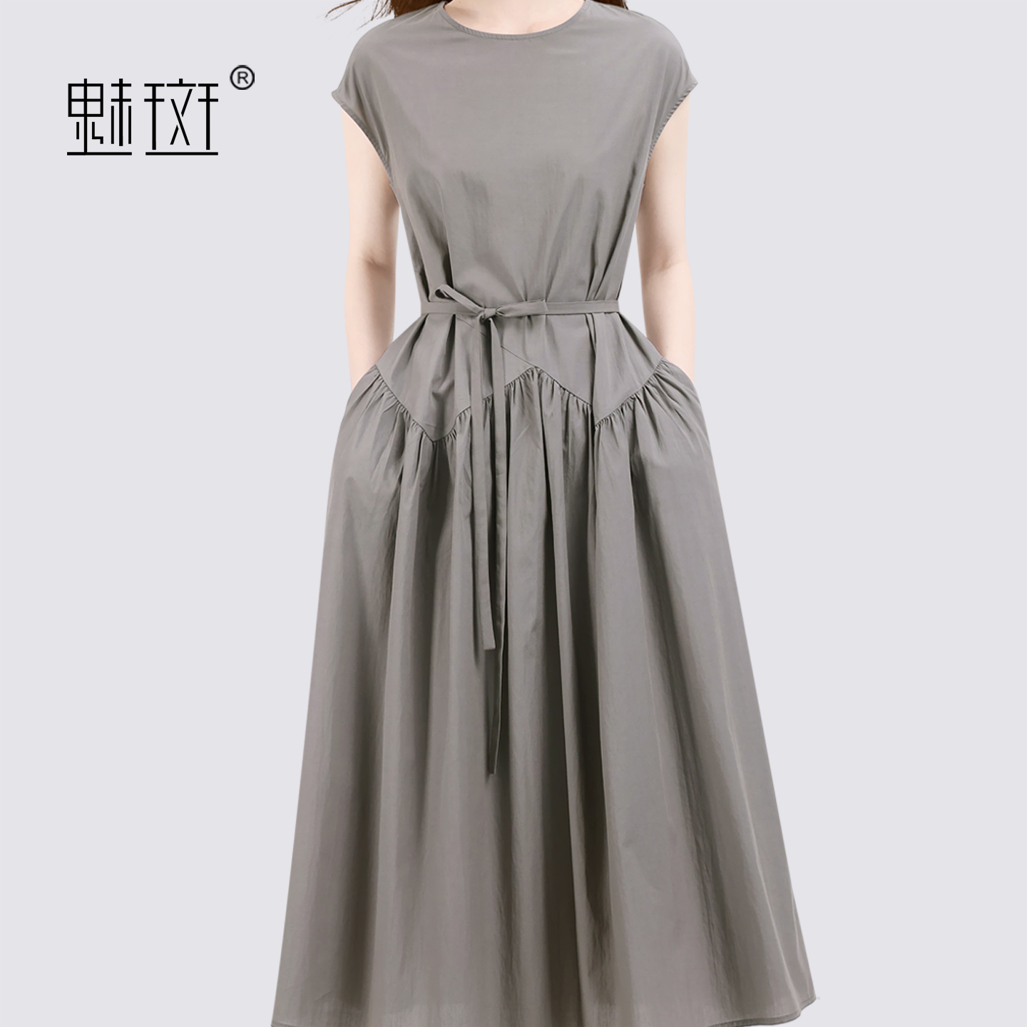 13655763.魅斑灰色天丝短袖连衣裙系带压褶裙子