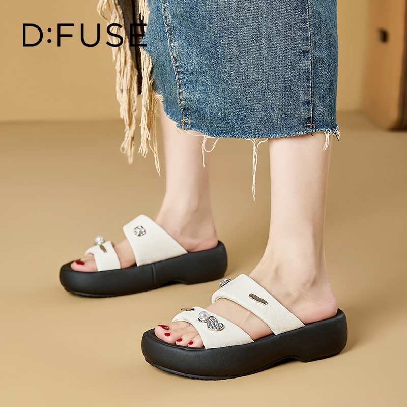 13670010.墨斯本D:Fuse/迪芙斯新款潮流时尚舒适沙滩女拖鞋星期六集团DFE211020I