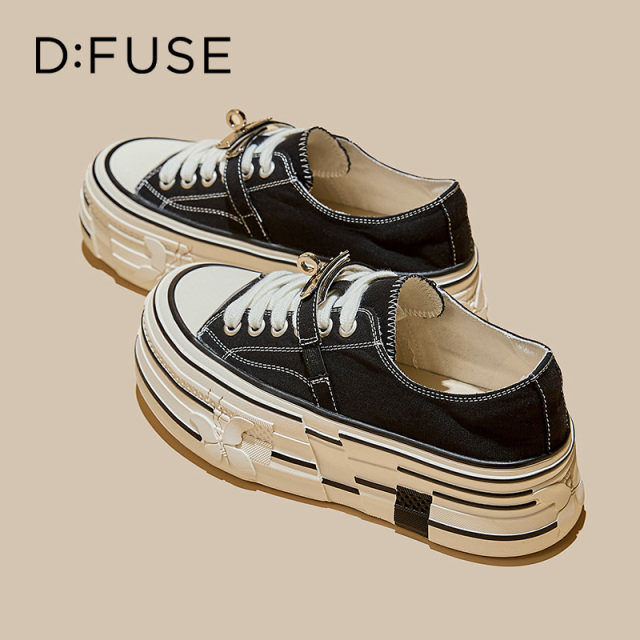 13670018.墨斯本D:Fuse/迪芙斯新款厚底时尚蝴蝶设计休闲女鞋星期六集团DFE111249J