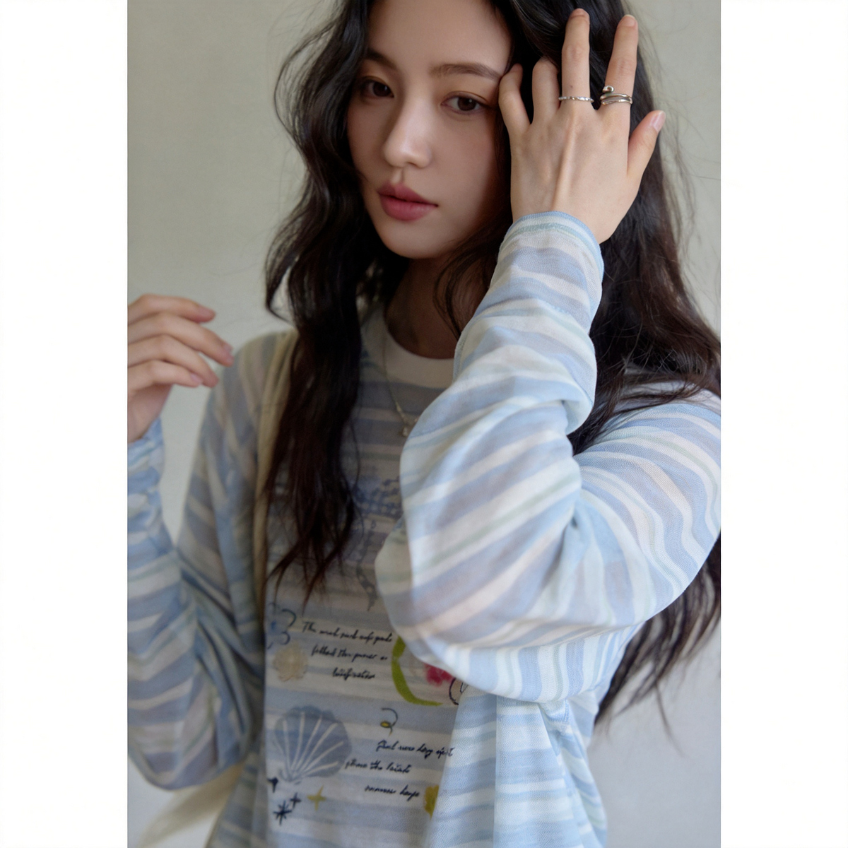 13671626.【氧气莱赛尔】夏季甜美减龄条纹印花罩衫圆领轻薄微透感女式t恤