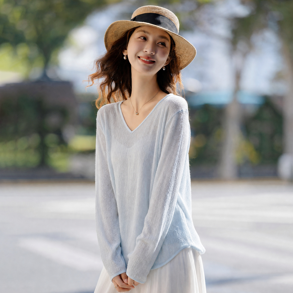 13671579.【含亚麻莱赛尔】秋季简约风圆领提花长袖宽松显瘦针织衫女小个子