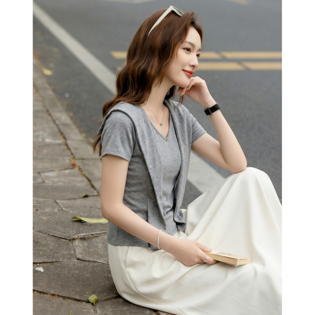 13671583.【柔弹棉氨】夏季设计感飘带领短袖收腰显瘦时尚通勤气质女式t恤