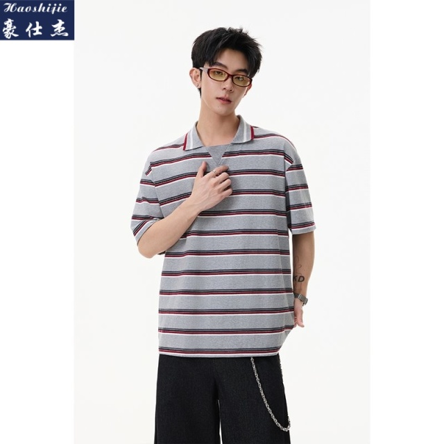 13670841.《休闲简约》夏季新款男士时尚休闲T恤短袖上衣