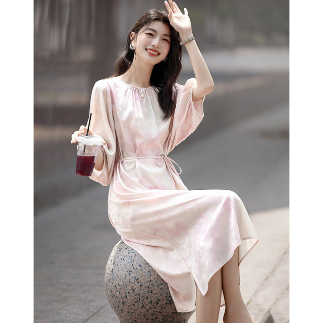 13673286.【浪漫复兴】夏季法式复古风暗提花腰带中袖A字藏肉女式连衣裙