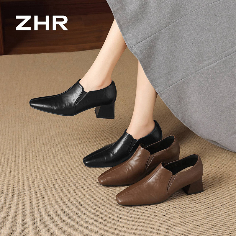 13675349.【ZHR则则】深口单鞋方头套脚粗跟女鞋[PU]