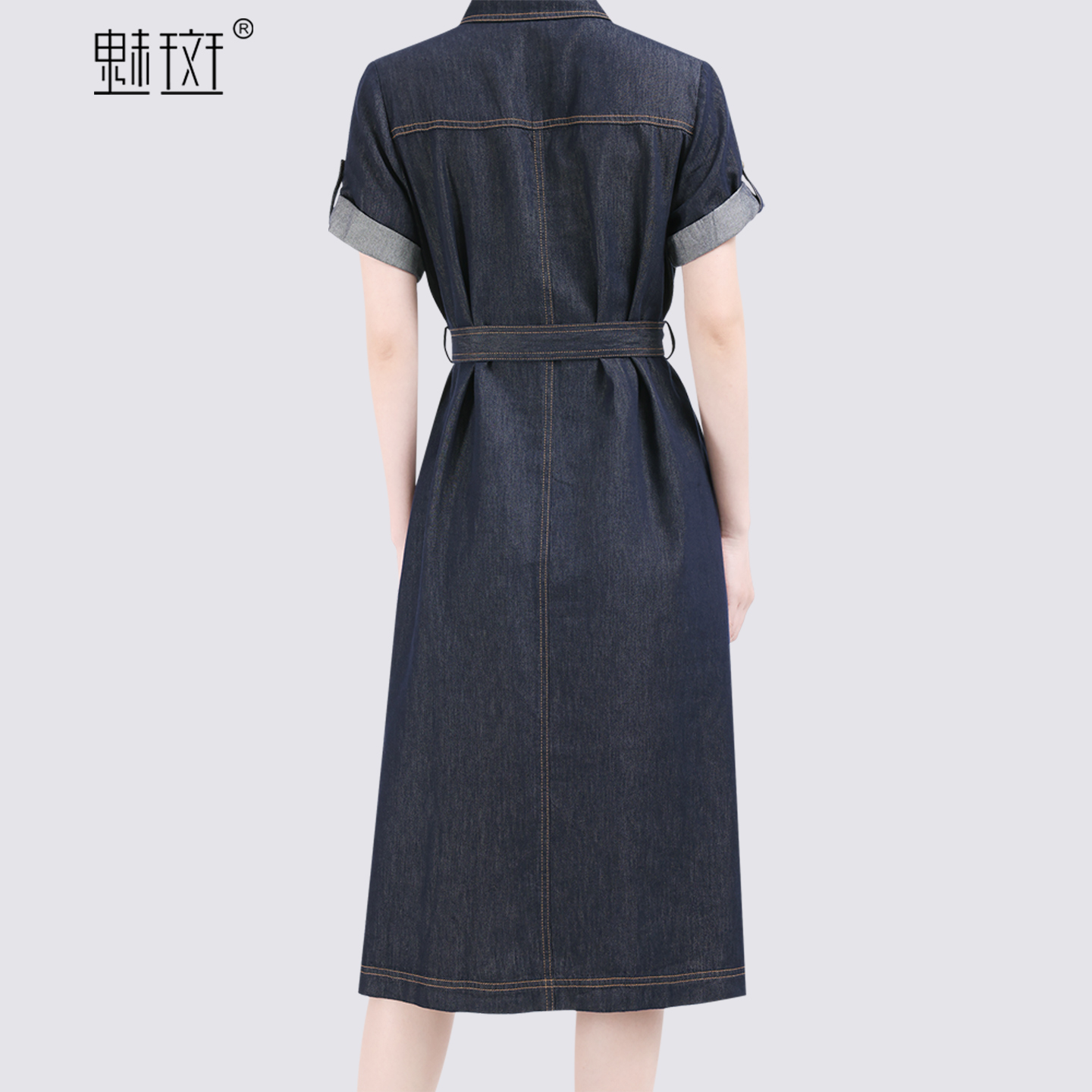 13684235.魅斑收腰牛仔蓝连衣裙翻领裙子