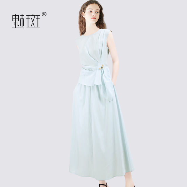 13684211.魅斑圆领扭结掐腰无袖上衣半身裙套装