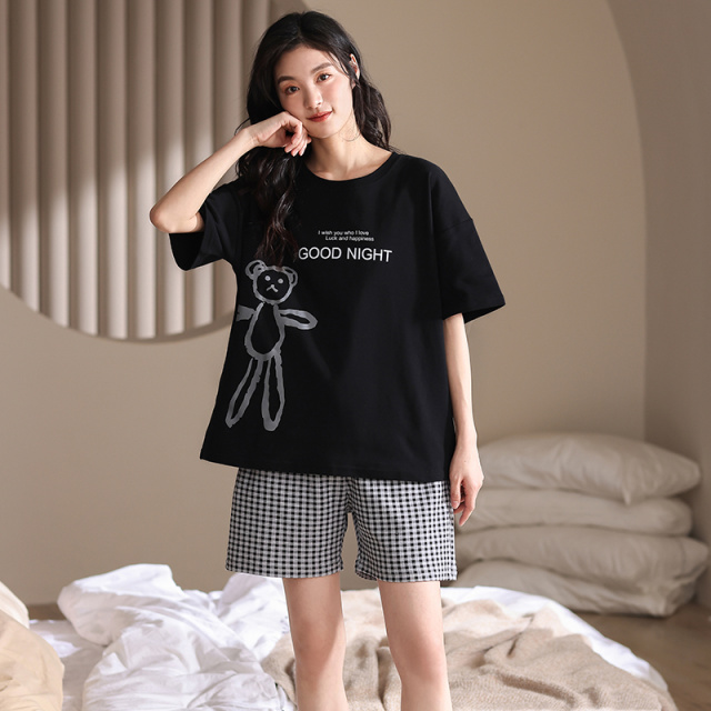 13686111.品彩【凉感爽滑莫代尔】简约大气情侣家居服短袖短裤套装8652